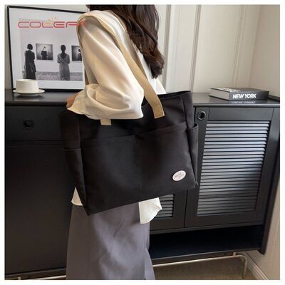Japanese-Style Design Tote Bag Minimalist Artsy Student Commuting Canvas Tote Casual Shoulder Bag with Handle and Zipper Closure