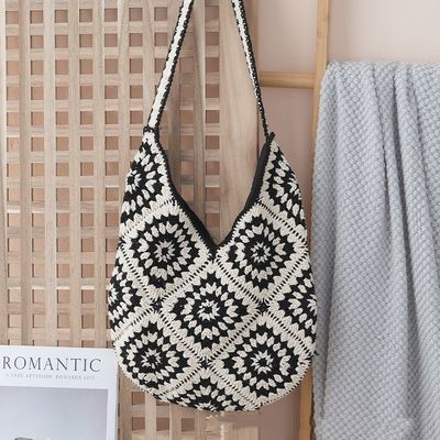 2025 New Style Floral Weave Bag Handwoven Daisy Straw Bag Women's Travel & Vacation Single Shoulder Tote Bags Wholesales