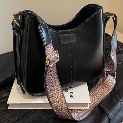 New Women's Bag Trendy Fashion Crossbody Bags Retro Wide-Strap Shoulder Bucket Bags in Style Wholesale Customizable LOGO